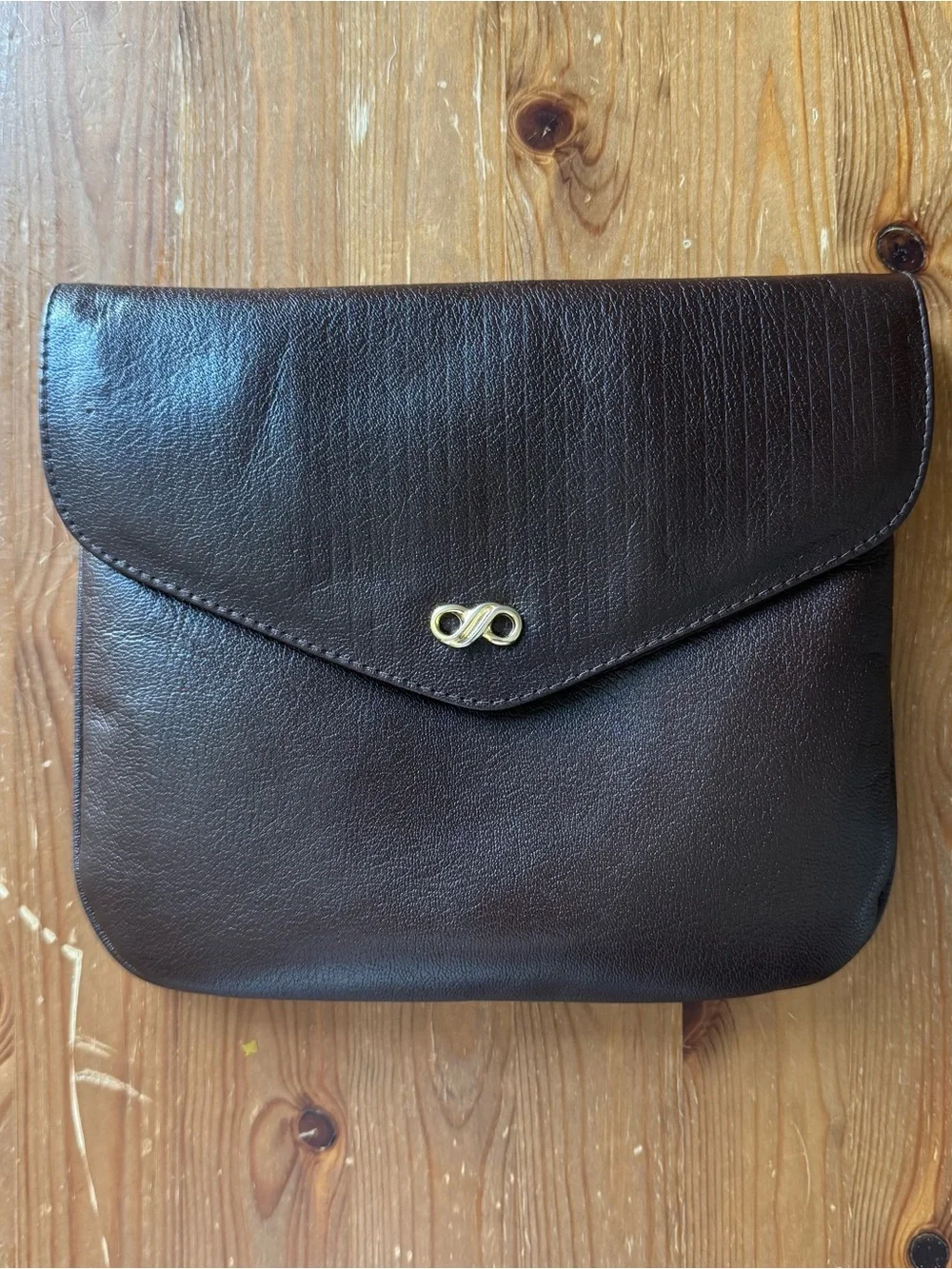 Vintage Italian Genuine Leather Gold Chain Crossbody Clutch Bag 1980s